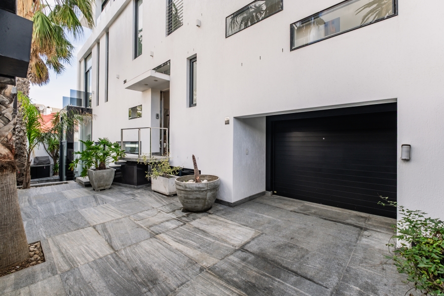 3 Bedroom Property for Sale in Bantry Bay Western Cape